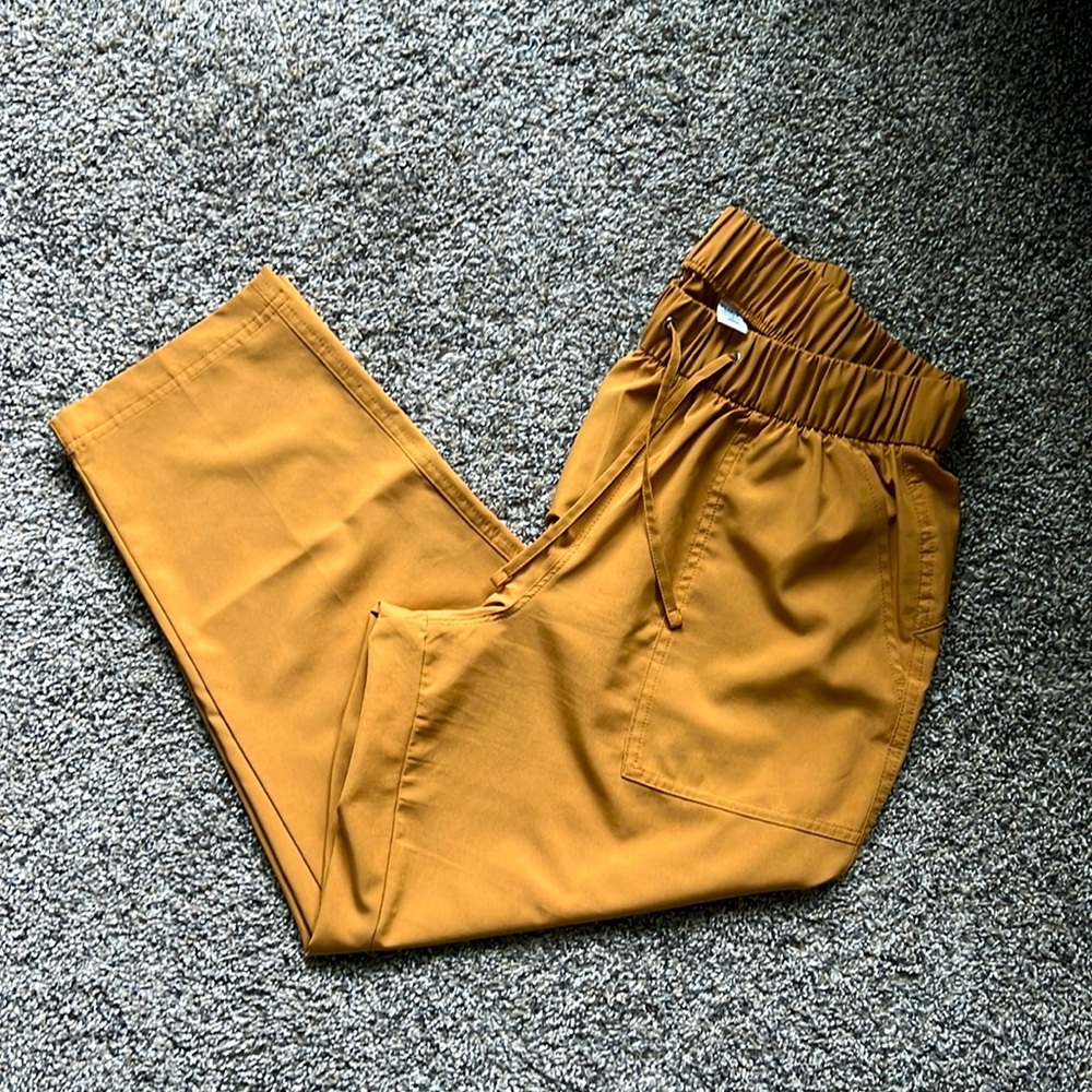 Old Navy Wide-Leg Cropped Pants